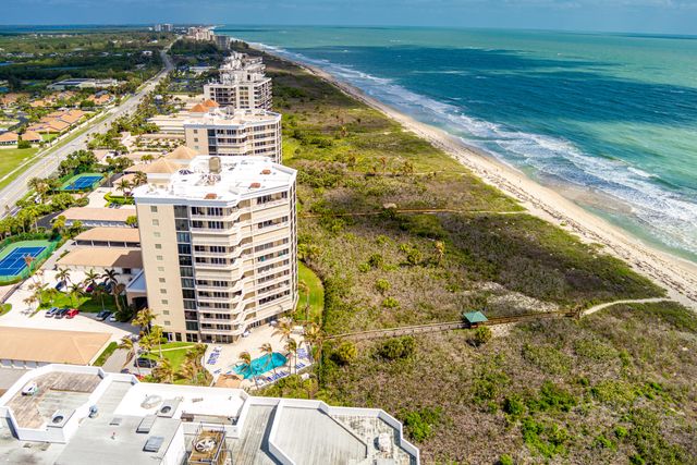 2900 N Highway, Hutchinson Island, FL 34949