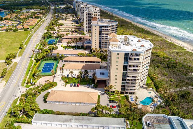 2900 N Highway, Hutchinson Island, FL 34949