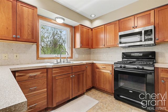 2314 Midvale Street, Grand Rapids, MI 49505