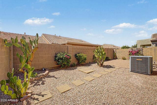 2565 E SOUTHERN Avenue 106, Mesa, AZ 85204