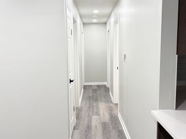 201 E Russ Avenue, Mishawaka, IN 46545