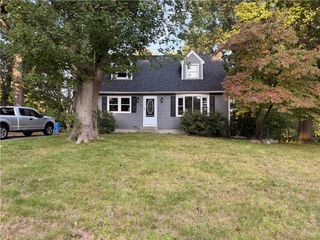 15 Baneberry Drive, Cranston, RI 02921