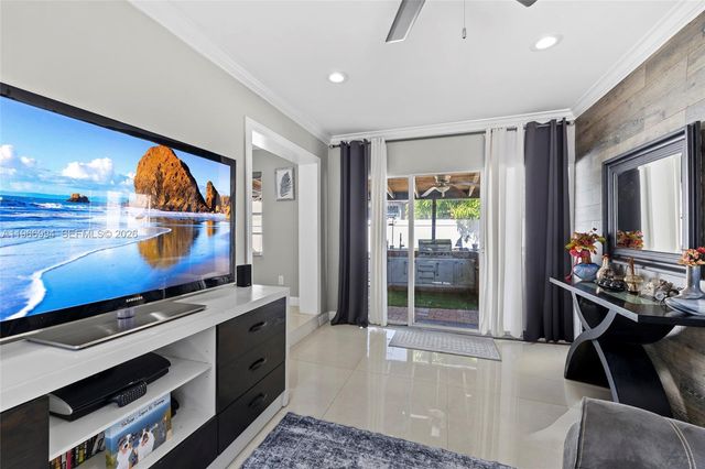 22658 SW 65th Cir, Boca Raton, FL 33428