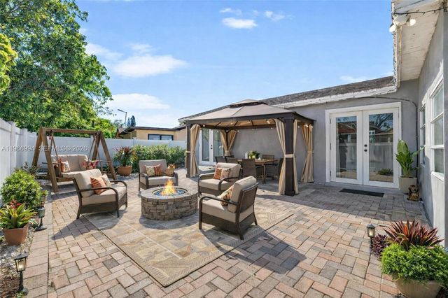 22658 SW 65th Cir, Boca Raton, FL 33428