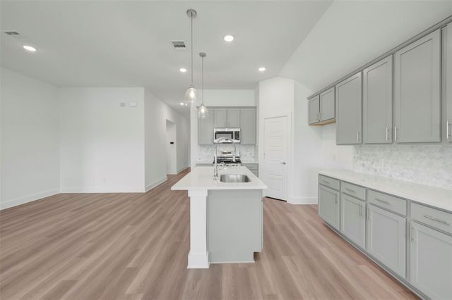 14001 Baikal Manor Drive, Santa Fe, TX 77510