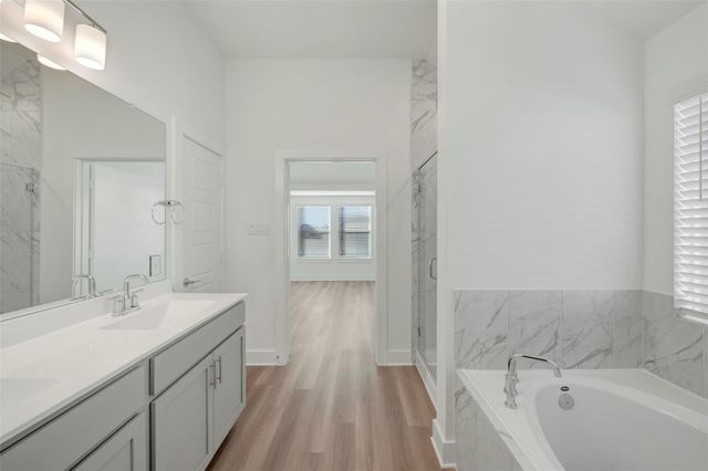 14001 Baikal Manor Drive, Santa Fe, TX 77510