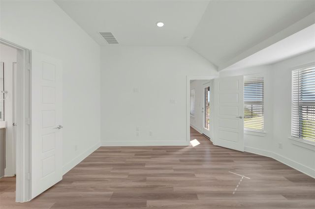14001 Baikal Manor Drive, Santa Fe, TX 77510