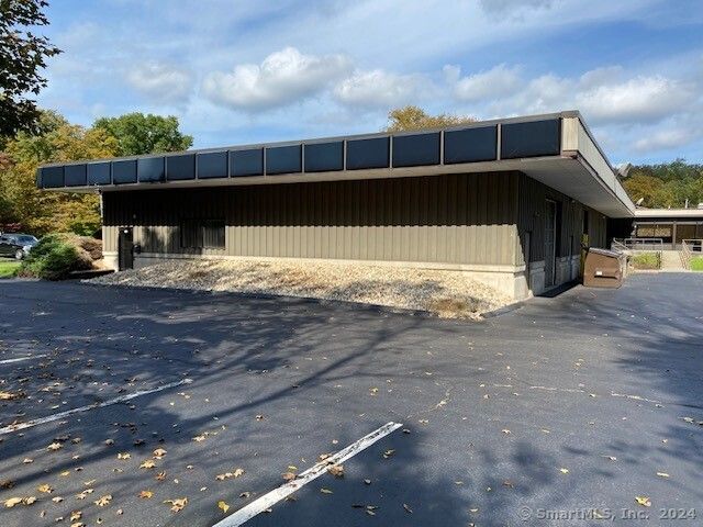 10 Broadway, Hamden, CT 06518