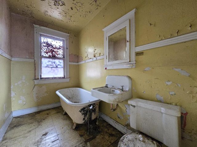 3921 N 19th PLACE, Milwaukee, WI 53206