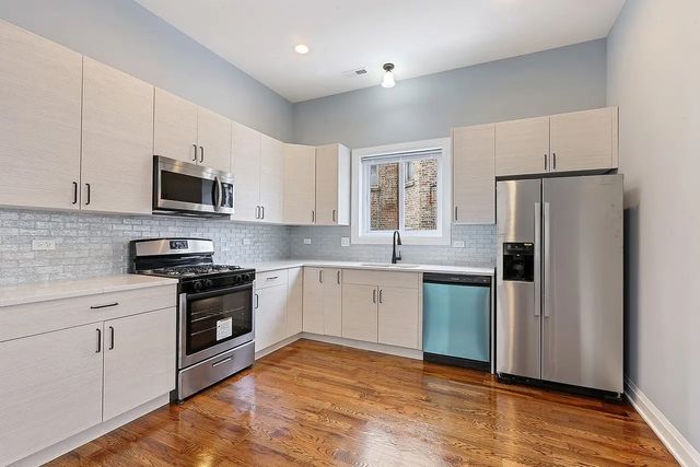 5955 W Superior Street 2, Chicago, IL 60644