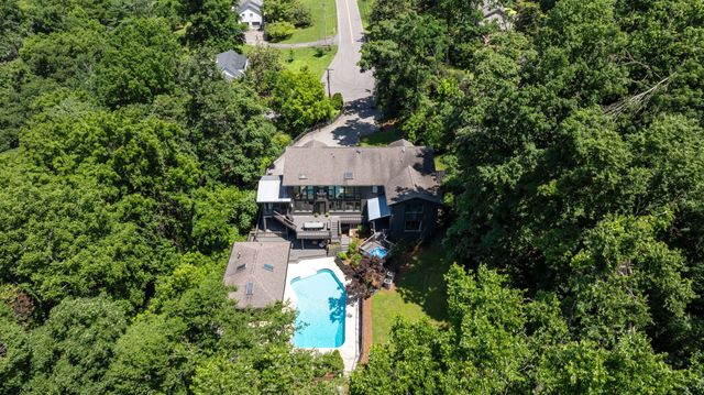 1244 Cliftee Dr, Brentwood, TN 37027