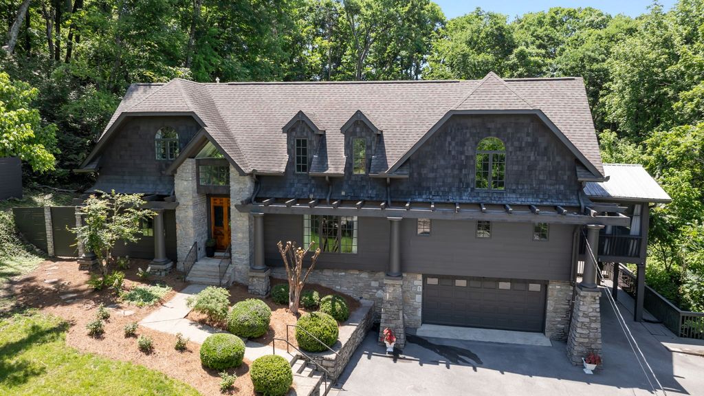 1244 Cliftee Dr, Brentwood, TN 37027