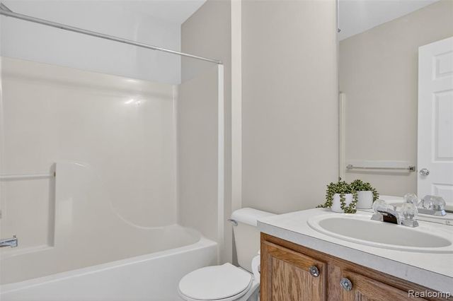 7460 Kensington Drive, Ypsilanti, MI 48197