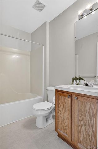 7460 Kensington Drive, Ypsilanti, MI 48197