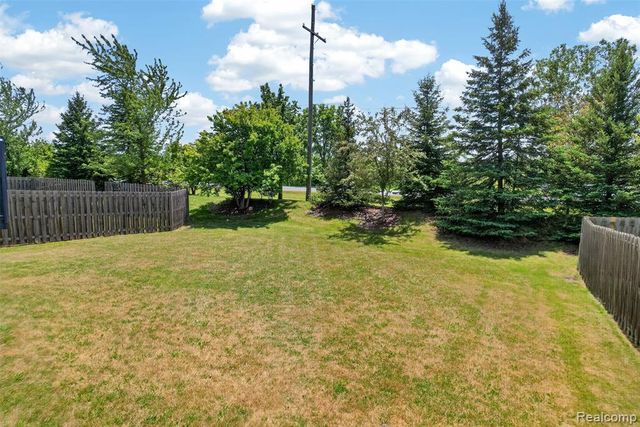7460 Kensington Drive, Ypsilanti, MI 48197
