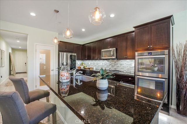 27323 Ardella Place, Saugus, CA 91350