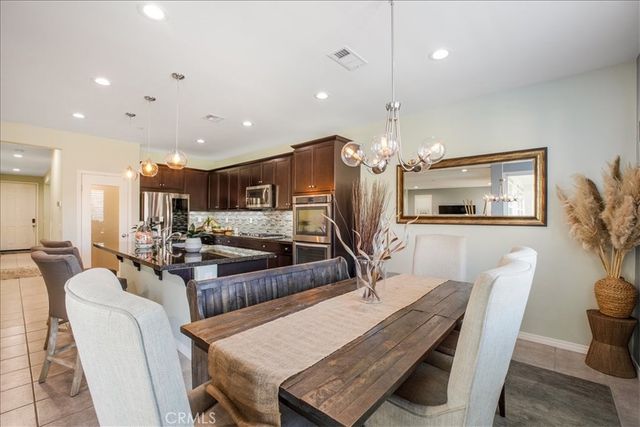 27323 Ardella Place, Saugus, CA 91350