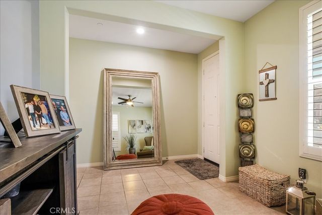 27323 Ardella Place, Saugus, CA 91350