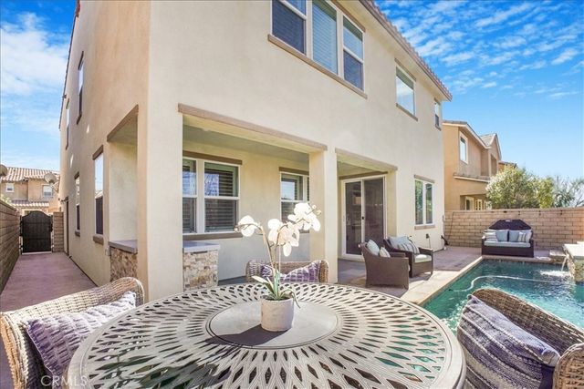 27323 Ardella Place, Saugus, CA 91350