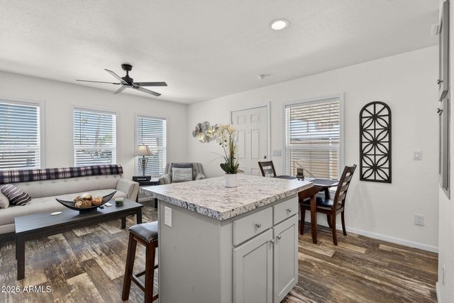 202 N MERIDIAN Road 220, Apache Junction, AZ 85120