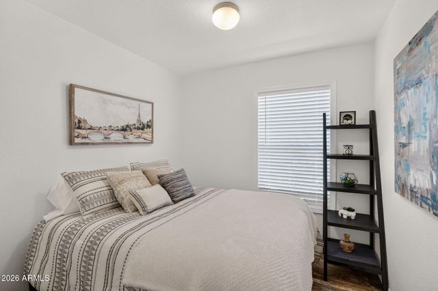 202 N MERIDIAN Road 220, Apache Junction, AZ 85120