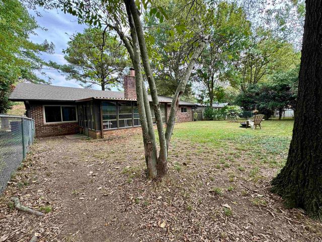 1909 Creekwood Drive, Conway, AR 72032