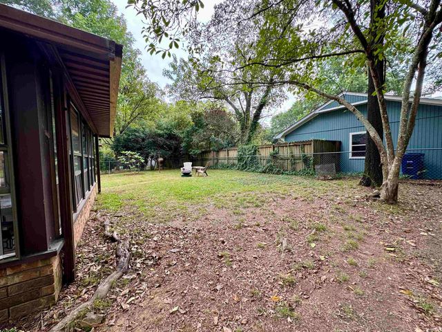 1909 Creekwood Drive, Conway, AR 72032