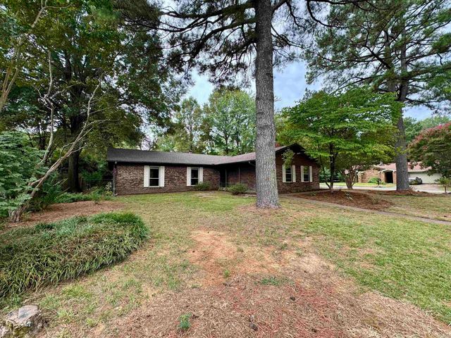 1909 Creekwood Drive, Conway, AR 72032