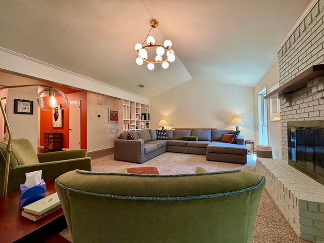 1909 Creekwood Drive, Conway, AR 72032