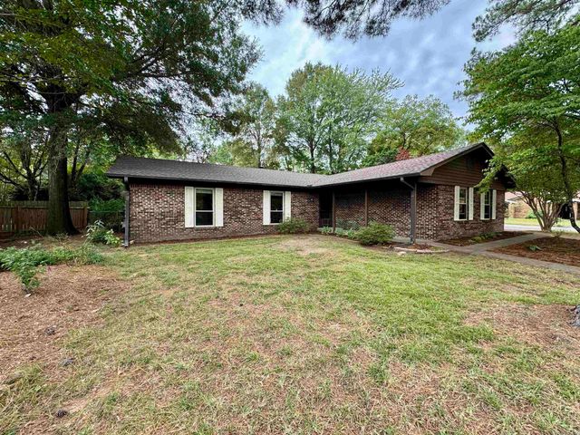 1909 Creekwood Drive, Conway, AR 72032