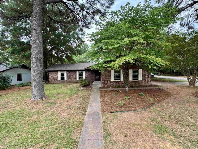 1909 Creekwood Drive, Conway, AR 72032