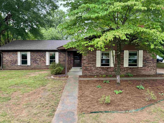 1909 Creekwood Drive, Conway, AR 72032