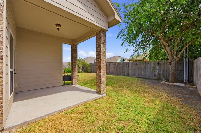 2118 Cardinales Lane, Corpus Christi, TX 78414