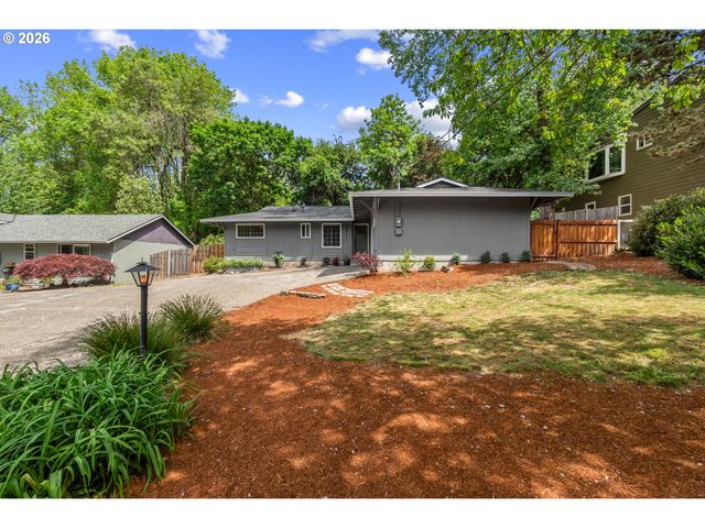 2211 Sw MARIGOLD St, Portland, OR 97219