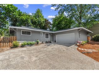 2211 Sw MARIGOLD St, Portland, OR 97219