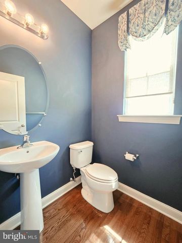 301 W HAMLIN AVE, Telford, PA 18969