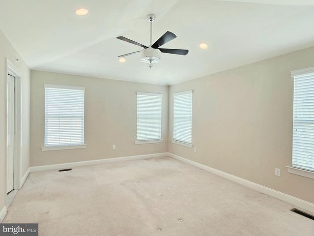 301 W HAMLIN AVE, Telford, PA 18969