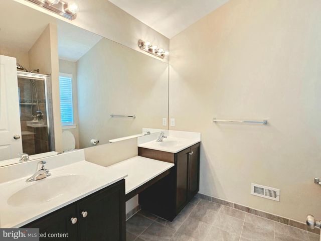 301 W HAMLIN AVE, Telford, PA 18969