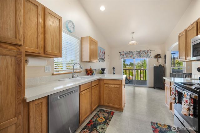 10430 Carter Street SE, Yelm, WA 98597