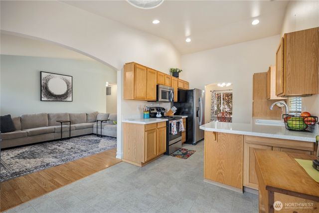 10430 Carter Street SE, Yelm, WA 98597