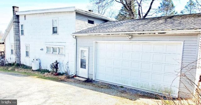 527 BAUMGARDNER RD, Willow Street, PA 17584