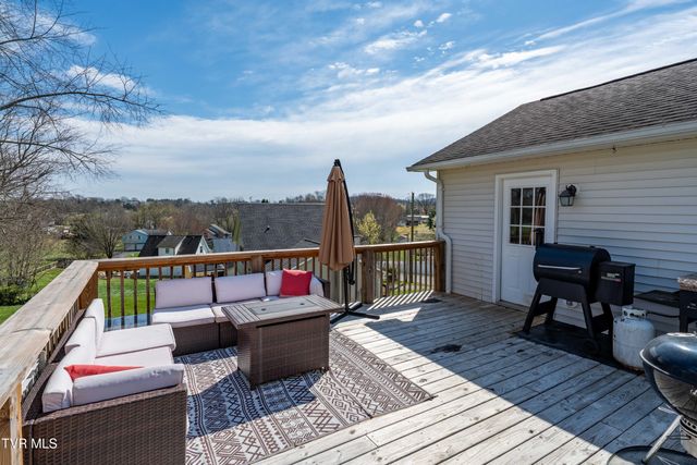 283 Ridgeview Drive, Gray, TN 37615