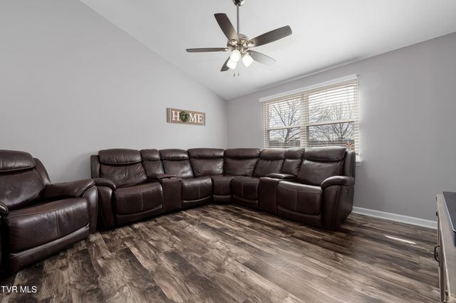 283 Ridgeview Drive, Gray, TN 37615