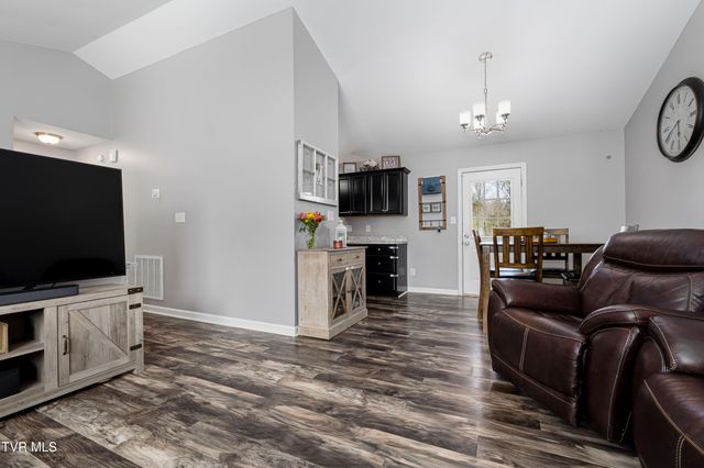 283 Ridgeview Drive, Gray, TN 37615