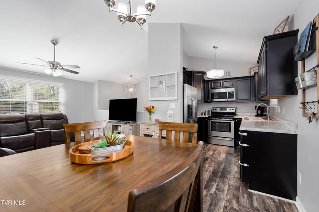 283 Ridgeview Drive, Gray, TN 37615