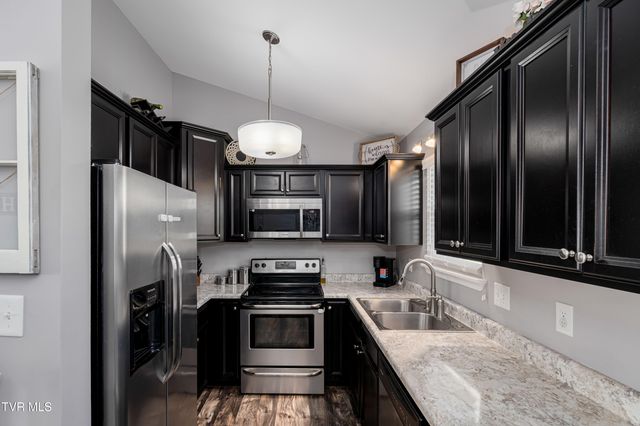 283 Ridgeview Drive, Gray, TN 37615