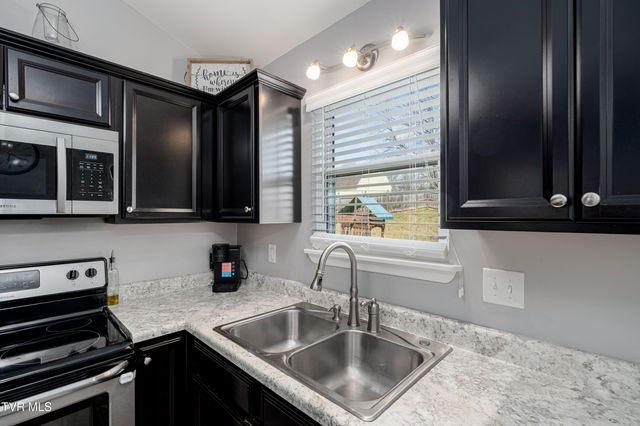 283 Ridgeview Drive, Gray, TN 37615