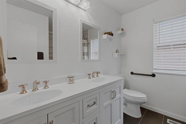 708 Colony Drive, Edmond, OK 73003