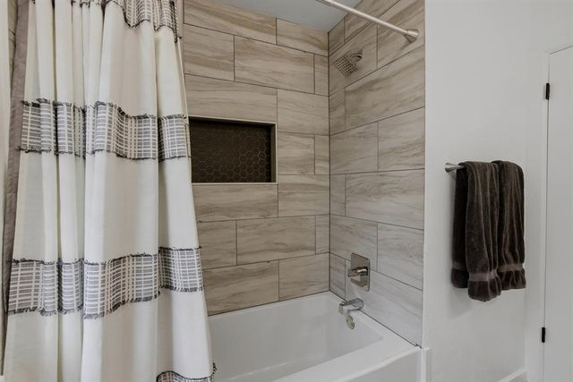 708 Colony Drive, Edmond, OK 73003