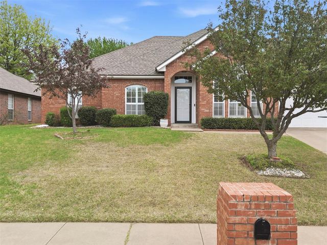 708 Colony Drive, Edmond, OK 73003